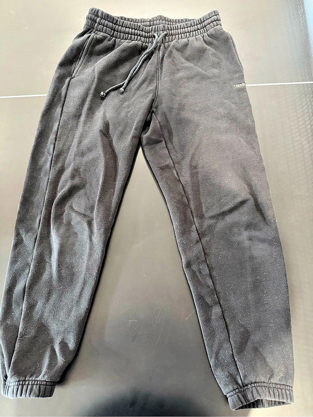 TNA Sweatluxe Boyfriend Fit Joggers in Black Size Small